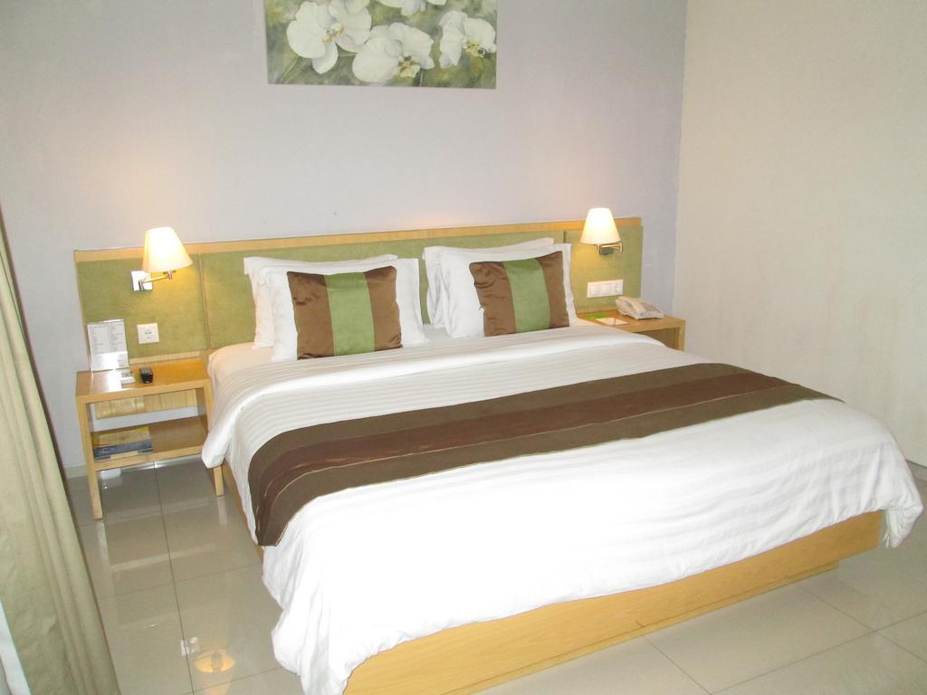 Hotel Anggrek Gandasari Bandung Rum bild
