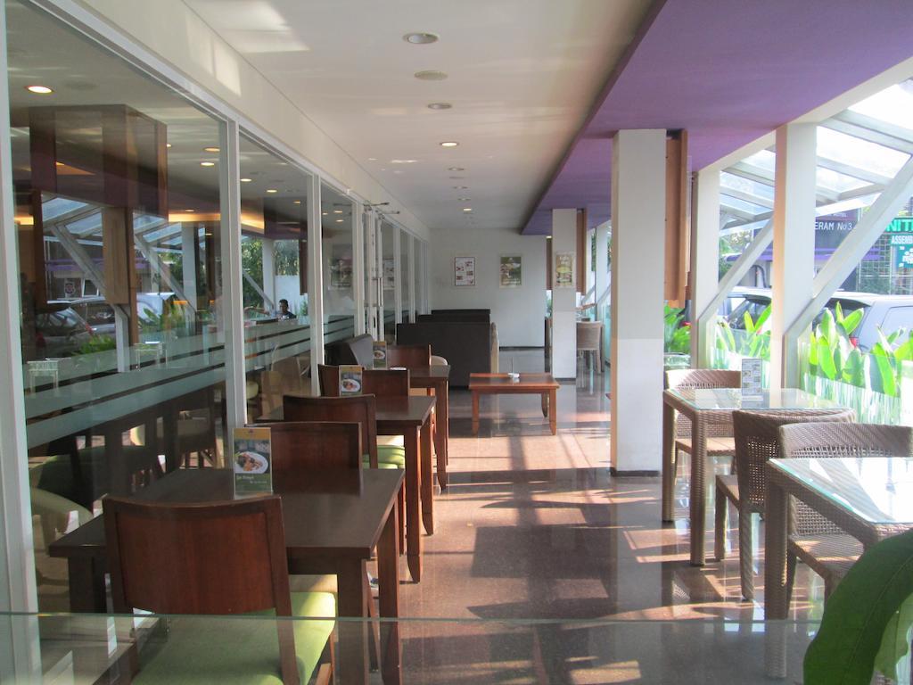 Hotel Anggrek Gandasari Bandung Exteriör bild